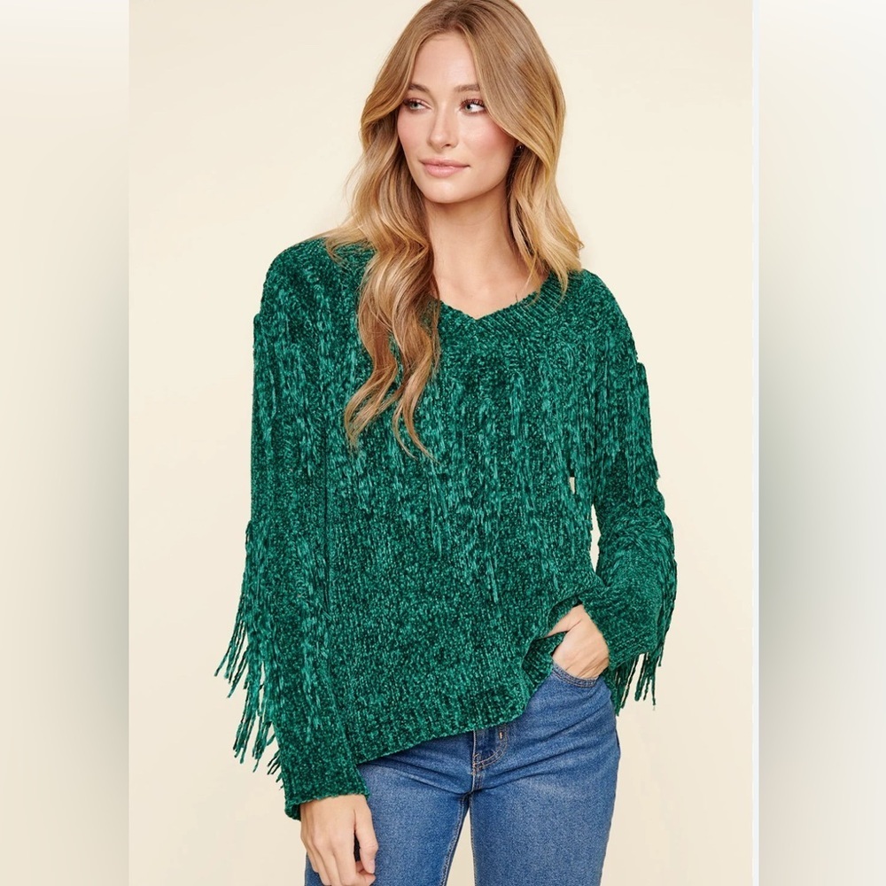 Sugar Lips Green Fringe Sweater. Size Medium.